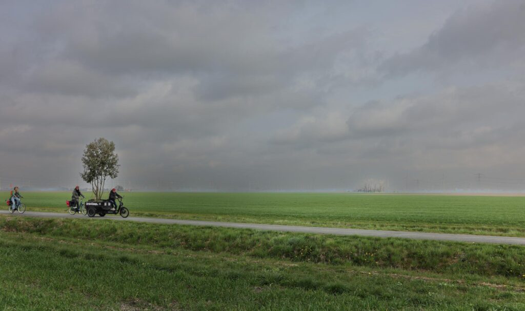 C4C_Er fietst een boom door Europa _ By Floris Leeuwenberg-51